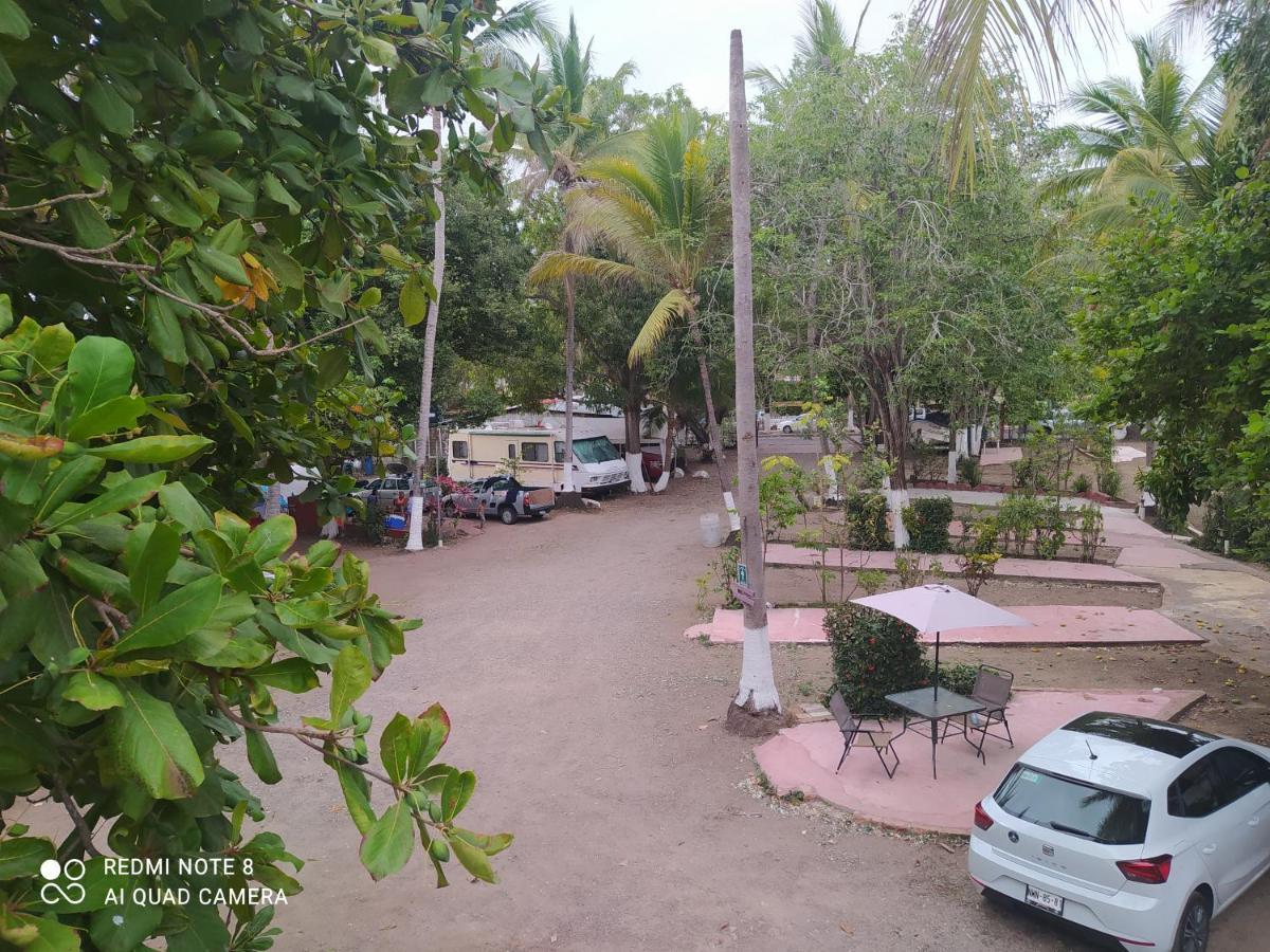 Delias Trailer Park Hotel Rincon de Guayabitos Exterior foto