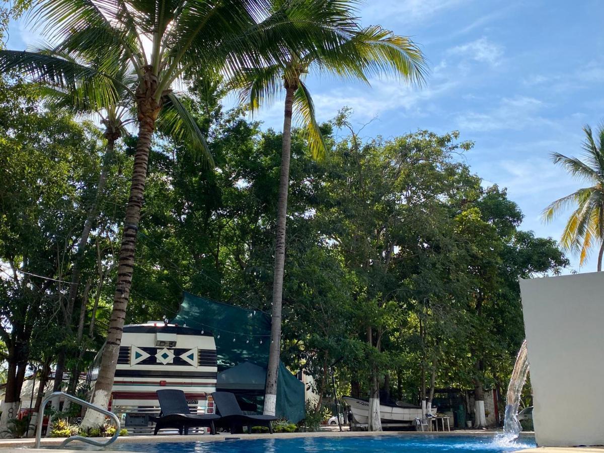 Delias Trailer Park Hotel Rincon de Guayabitos Exterior foto